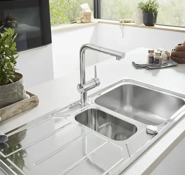 Grohe Minta Смеситель для кухни, хром (31375000) Grohe Minta Смеситель для кухни, хром (31375000)