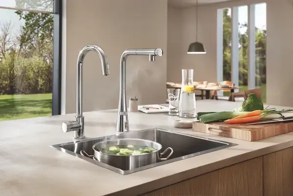 Змішувач для кухні з висувним виливом Grohe Zedra SmartControl (31593002) Змішувач для кухні з висувним виливом Grohe Zedra SmartControl (31593002)
