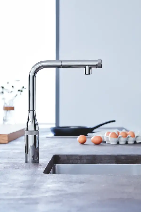 Grohe Essence SmartControl Смеситель для кухни, хром (31615000) Grohe Essence SmartControl Смеситель для кухни, хром (31615000)