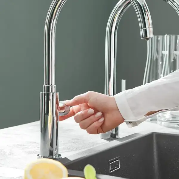 Grohe Blue Pure Кран для фильтрованной воды, хром (31724000) Grohe Blue Pure Кран для фильтрованной воды, хром (31724000)