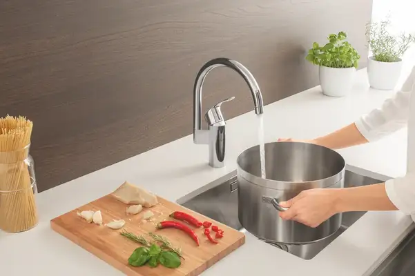 Змішувач для кухні Grohe Eurosmart (33202002)