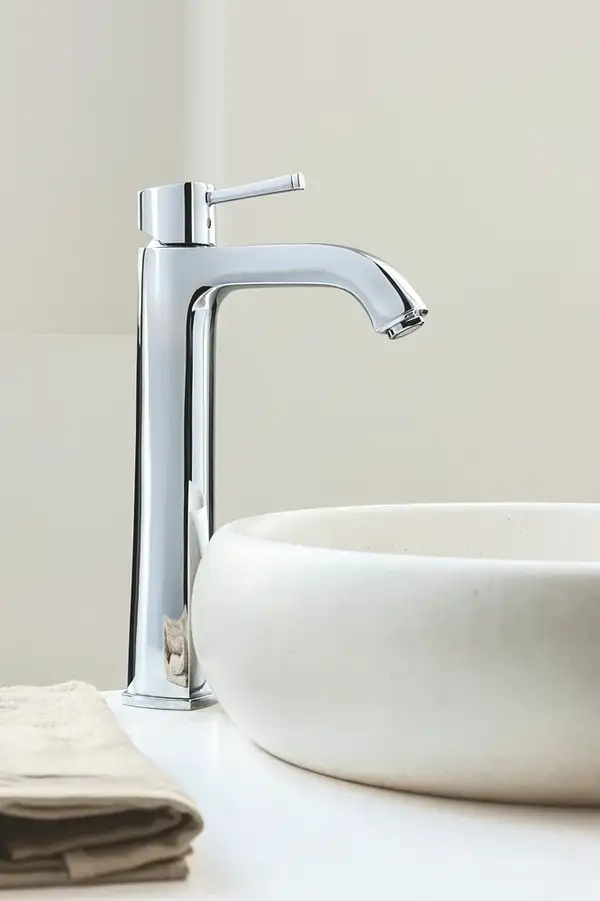 Змішувач на стільницю для раковини XL-розміру Grohe Grandera (23313000) Змішувач на стільницю для раковини XL-розміру Grohe Grandera (23313000)