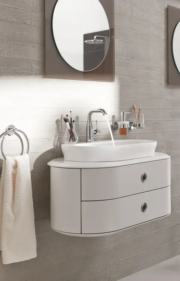 Змішувач для раковини M-розміру Grohe Essence New (23462001) Змішувач для раковини M-розміру Grohe Essence New (23462001)