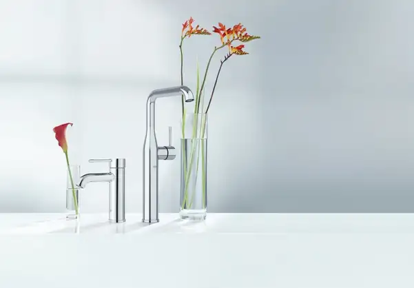 Змішувач для раковини S-розміру Grohe Essence New (23589001) Змішувач для раковини S-розміру Grohe Essence New (23589001)