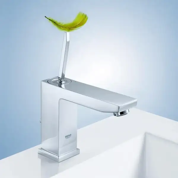 Змішувач для умивальника Grohe EuroCube Joy S-Size, хром (23654000) Змішувач для умивальника Grohe EuroCube Joy S-Size, хром (23654000)