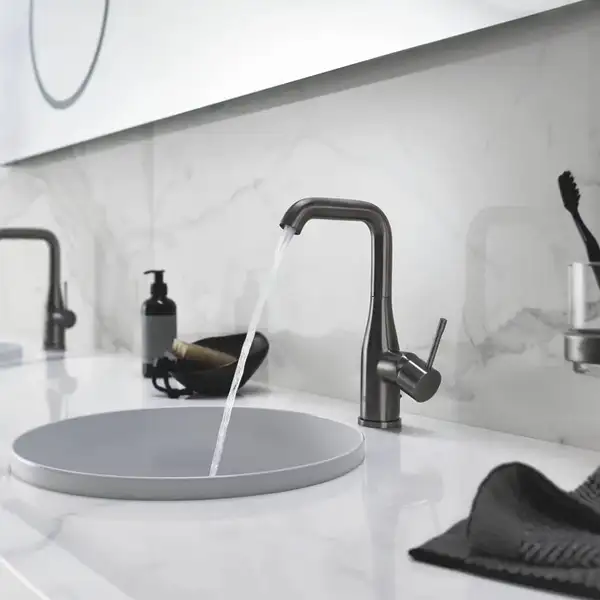 Змішувач для раковини L-розміру Grohe Essence New (32628AL1) Змішувач для раковини L-розміру Grohe Essence New (32628AL1)