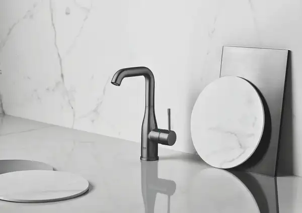 Змішувач для раковини L-розміру Grohe Essence New (32628AL1) Змішувач для раковини L-розміру Grohe Essence New (32628AL1)