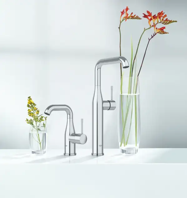 Змішувач на стільницю для раковини XL-розміру Grohe Essence New (32901001) Змішувач на стільницю для раковини XL-розміру Grohe Essence New (32901001)