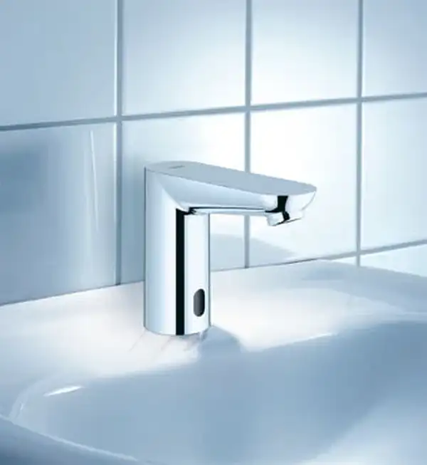 Смеситель электронный для раковины Grohe Euroeco Cosmopolitan E (цвет - хром) (36271000) фото 7 Aquada.com.ua Смеситель электронный для раковины Grohe Euroeco Cosmopolitan E (цвет - хром) (36271000) фото 7 Aquada.com.ua