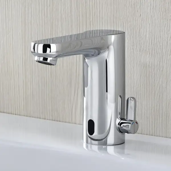 Grohe Змішувач для умивальника Eurosmart Cosmopolitan E з адаптером 100-230V, хром (36325001) Grohe Змішувач для умивальника Eurosmart Cosmopolitan E з адаптером 100-230V, хром (36325001)