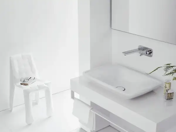 Смеситель для раковины, однорычажный Hansgrohe PuraVida (цвет - хром) (15085000) фото 2 Aquada.com.ua
