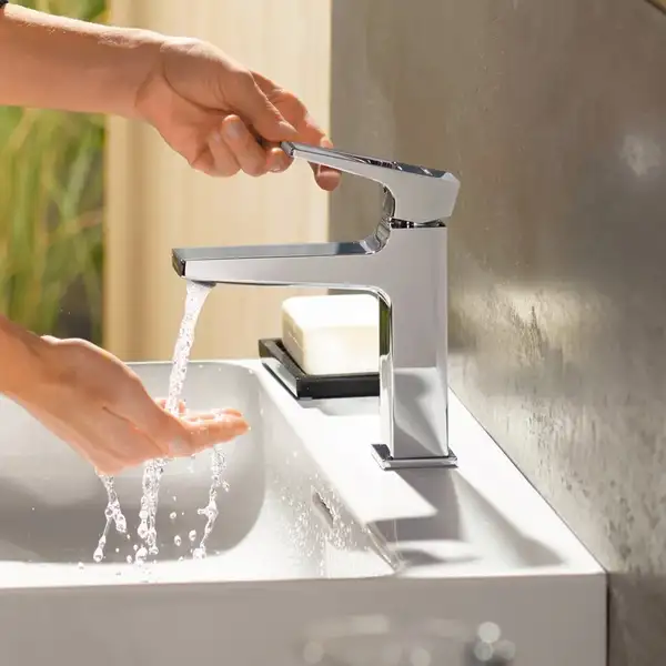 Hansgrohe Metropol 100 Смеситель для умывальника, черный матовый (32500670)