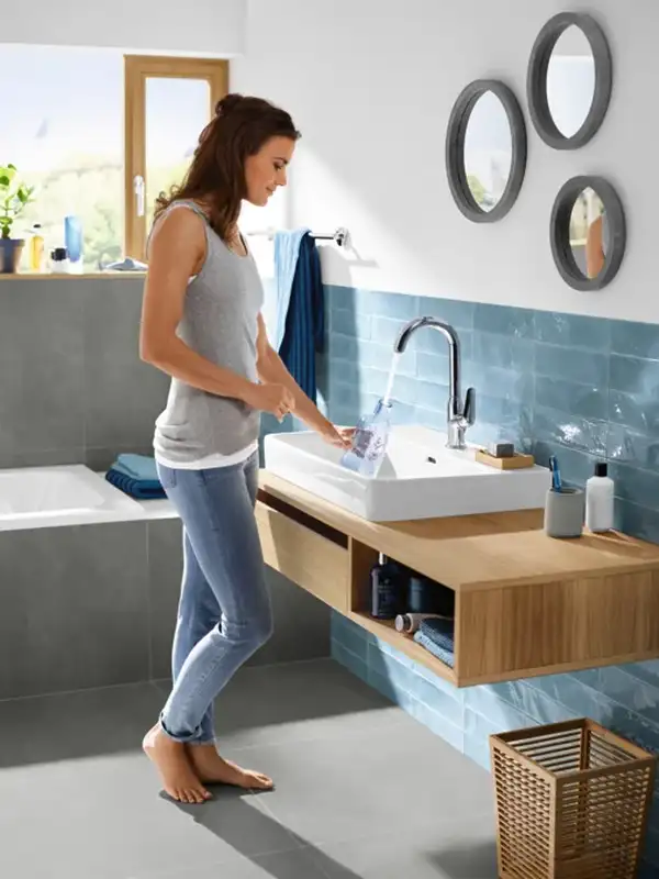 HANSGROHE Смеситель для раковины 240, однорычажный Novus (71126000) фото 2 Aquada.com.ua HANSGROHE Смеситель для раковины 240, однорычажный Novus (71126000) фото 2 Aquada.com.ua