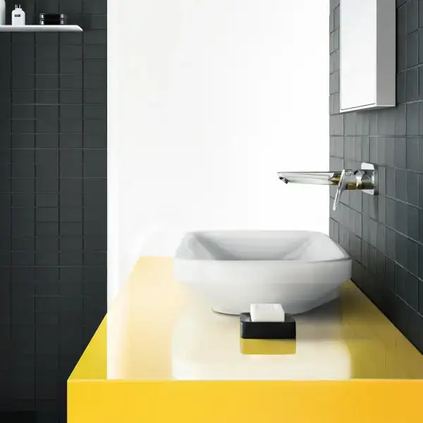 Hansgrohe Logis Смеситель для умывальника, хром (71220000) Hansgrohe Logis Смеситель для умывальника, хром (71220000)