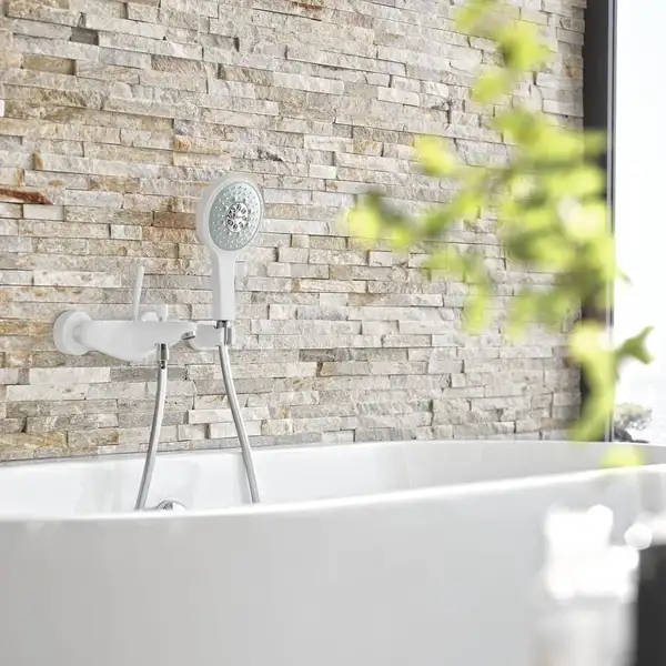 Смеситель для ванны, однорычажный, внешний монтаж Grohe Eurodisc Joy (23431LS0) фото 5 Aquada.com.ua Смеситель для ванны, однорычажный, внешний монтаж Grohe Eurodisc Joy (23431LS0) фото 5 Aquada.com.ua
