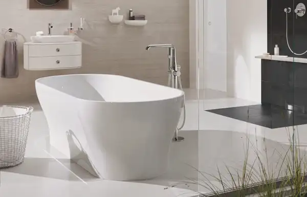 Grohe Essence New Підлоговий змішувач для ванни, хром (23491001) Grohe Essence New Підлоговий змішувач для ванни, хром (23491001)