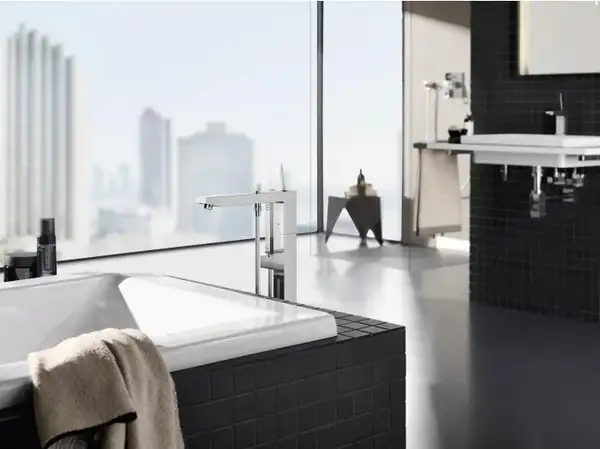 GROHE Одноважільний змішувач для ванни, підлогового монтажу Eurocube (23672001) фото 3 Aquada.com.ua GROHE Одноважільний змішувач для ванни, підлогового монтажу Eurocube (23672001) фото 3 Aquada.com.ua
