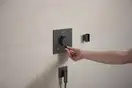 Шлангове приєднання Hansgrohe Fixfit Fine E (колір - шліфований чорний хром)  28883340
