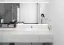 Смеситель для раковины высокий Hansgrohe Vernis Shape (цвет - хром), с донным клапаном (71562000) фото 2 Aquada.com.ua