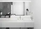 Смеситель для раковины Hansgrohe Vernis Shape (цвет - хром), с донным клапаном (71563000) фото 2 Aquada.com.ua