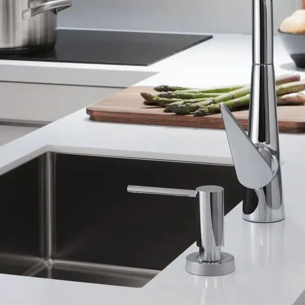Дозатор кухонний Hansgrohe A51 виразний 500 ml, хром (40448000) Дозатор кухонний Hansgrohe A51 виразний 500 ml, хром (40448000)