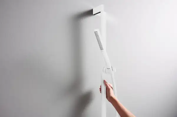 Hansgrohe Pulsify S 100 Душевой гарнитур, белый матовый (24372700) Hansgrohe Pulsify S 100 Душевой гарнитур, белый матовый (24372700)