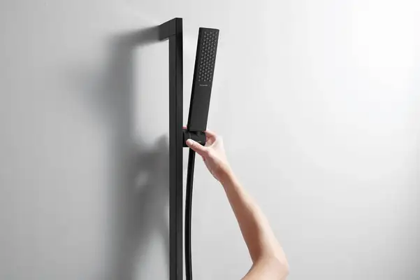 Штанга для душу 90 см Hansgrohe Pulsify E БЕЗ ЛІЙКИ (колір - чорний матовий) 24403670 Штанга для душу 90 см Hansgrohe Pulsify E БЕЗ ЛІЙКИ (колір - чорний матовий) 24403670