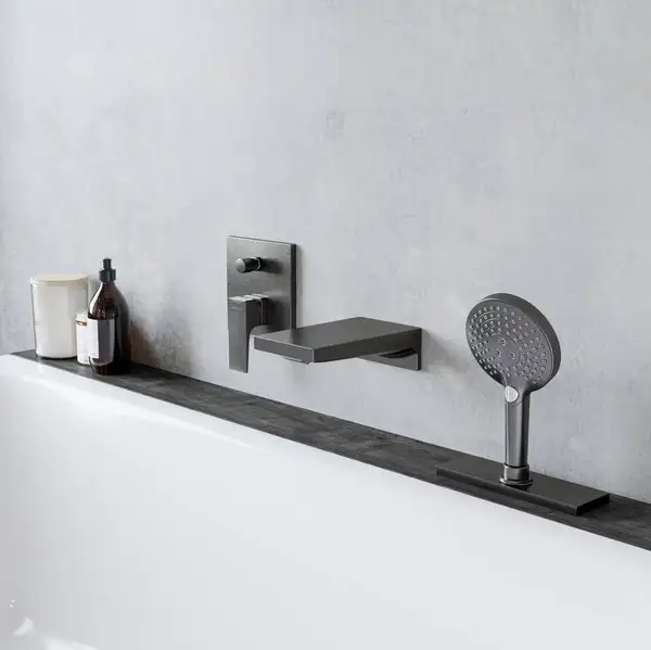 Шланг для лійки Hansgrohe SBox Square 1,45 м виразний в борт ванни, Brushed Black (28010340) Шланг для лійки Hansgrohe SBox Square 1,45 м виразний в борт ванни, Brushed Black (28010340)