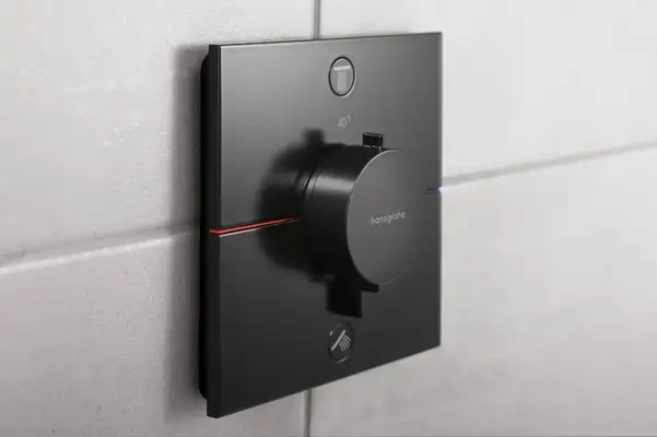 Душова система прихованого монтажу Hansgrohe Pulsify Ø260 мм із термостатом ShowerSelect Comfort E (колір - чорний матовий)  1557224140670