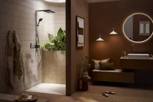 Hansgrohe Raindance Alive Q Душевая система, хром (24581000) Hansgrohe Raindance Alive Q Душевая система, хром (24581000)