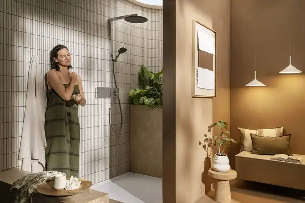 Hansgrohe Raindance Alive Q 210/340 Душевая система, хром (24582000) Hansgrohe Raindance Alive Q 210/340 Душевая система, хром (24582000)