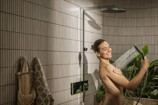 Hansgrohe Raindance Alive S 300 Душевая система, хром (24583000) Hansgrohe Raindance Alive S 300 Душевая система, хром (24583000)