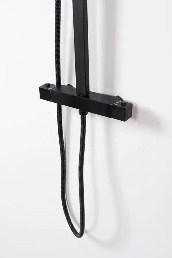 Rea JET BLACK MAT Душевой гарнитур, черный матовый (REA-P9411) Rea JET BLACK MAT Душевой гарнитур, черный матовый (REA-P9411)