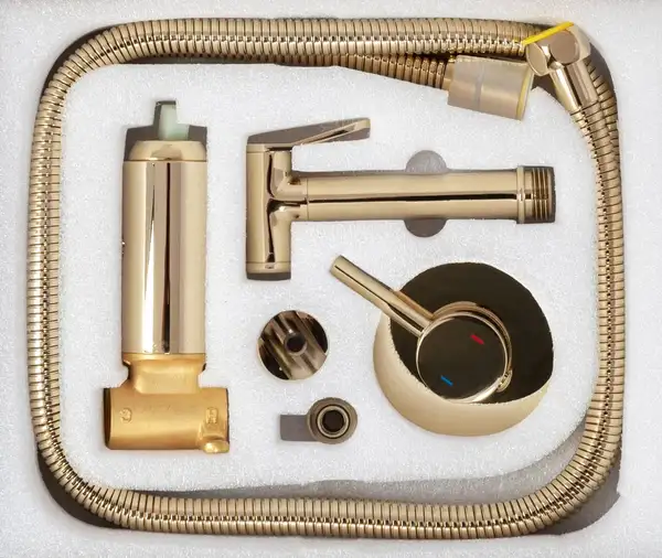 Rea Loop Gold Гігієнічний душ, золотий (REA-B8979) Rea Loop Gold Гігієнічний душ, золотий (REA-B8979)