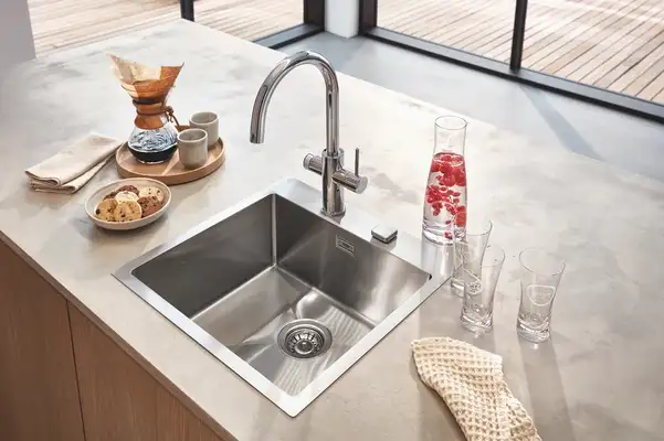 Мийка для кухні із нержавіючої сталі Grohe K800 (31583SD1) Мийка для кухні із нержавіючої сталі Grohe K800 (31583SD1)