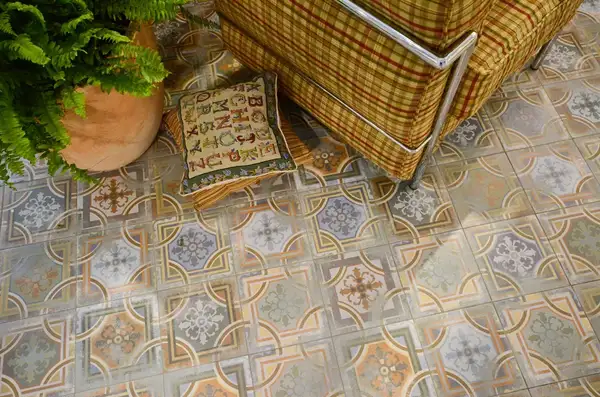 Плитка керамогранітна 1900 Comillas 200x200x8 Vives (11L0) Плитка керамогранітна 1900 Comillas 200x200x8 Vives (11L0)