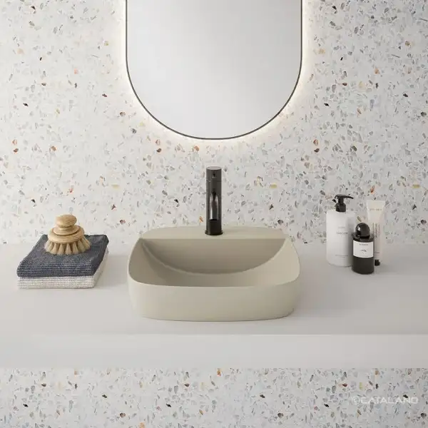 Раковина полувстраиваемая Catalano Green Lux Сolori 42 х 42 х h14 см, цвет - серый матовый 142GRLXNGS Раковина полувстраиваемая Catalano Green Lux Сolori 42 х 42 х h14 см, цвет - серый матовый 142GRLXNGS