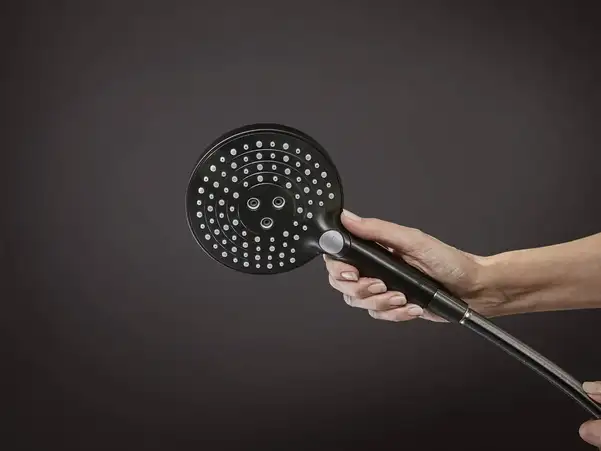Лейка для душа Hansgrohe Raindance Select S PowderRain (цвет - шлифованный чёрный хром), 3 вида струи 26014340 Лейка для душа Hansgrohe Raindance Select S PowderRain (цвет - шлифованный чёрный хром), 3 вида струи 26014340