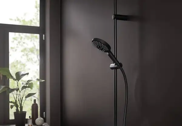 Лейка для душа Hansgrohe Raindance Select S PowderRain (цвет - чёрный матовый), 3 вида струи 26014670