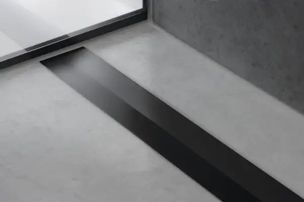Трап для душа 70 см Hansgrohe RainDrain Flex, чёрный матовый (56043670) фото 3 Aquada.com.ua Трап для душа 70 см Hansgrohe RainDrain Flex, чёрный матовый (56043670) фото 3 Aquada.com.ua