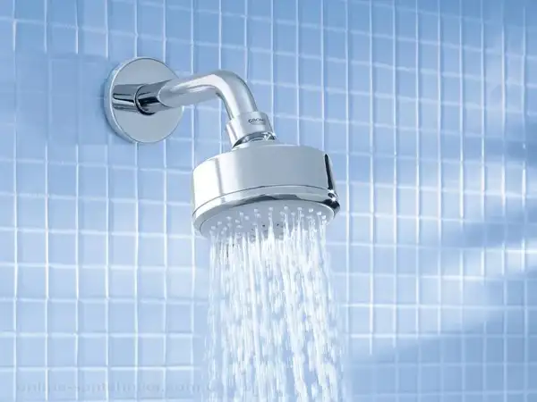 Верхний душ с кронштейном Grohe New Tempesta Cosmopolitan 100 (цвет - хром) (26090000 Grohe) фото 2 Aquada.com.ua Верхний душ с кронштейном Grohe New Tempesta Cosmopolitan 100 (цвет - хром) (26090000 Grohe) фото 2 Aquada.com.ua