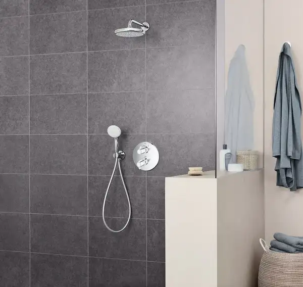 Верхний душ с душевым кронштейном Grohe Tempesta Ø 250 мм (цвет - хром) (26668000) фото 6 Aquada.com.ua Верхний душ с душевым кронштейном Grohe Tempesta Ø 250 мм (цвет - хром) (26668000) фото 6 Aquada.com.ua