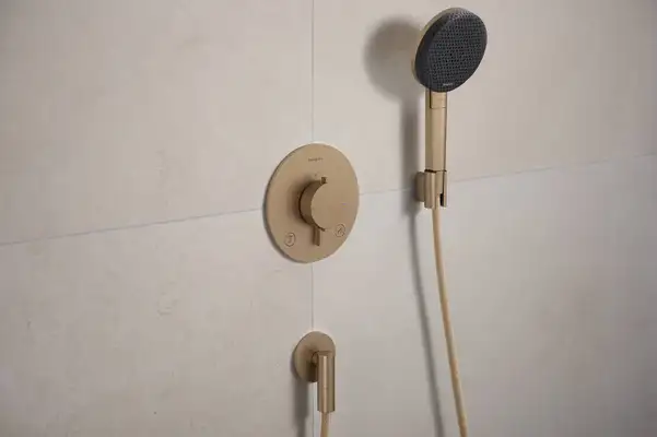 Шлангове приєднання Hansgrohe Fixfit Fine S (колір - шліфована бронза)  28882140