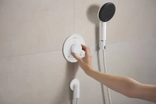 Шлангове приєднання Hansgrohe Fixfit Fine S (колір - білий матовий) 28882700 Шлангове приєднання Hansgrohe Fixfit Fine S (колір - білий матовий) 28882700