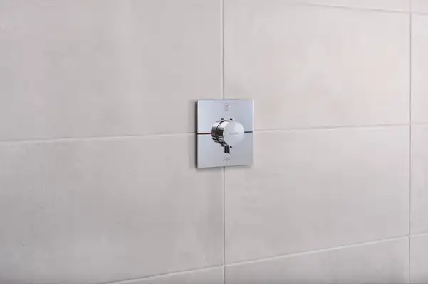 Hansgrohe ShowerSelect Comfort E Термостат на 2 споживачі, хром (15572000) Hansgrohe ShowerSelect Comfort E Термостат на 2 споживачі, хром (15572000)