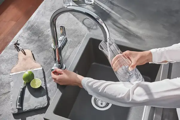 Комплект змішувача для кухні із фільтром Grohe Blue Pure (30383000) Комплект змішувача для кухні із фільтром Grohe Blue Pure (30383000)