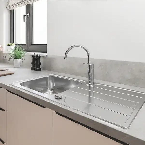 Grohe Start Змішувач для кухні, хром (30469000) Grohe Start Змішувач для кухні, хром (30469000)