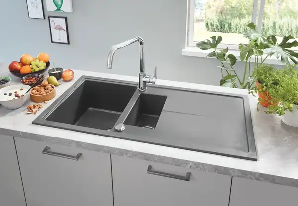 Grohe Eurosmart New Смеситель для кухни, хром (30567000) Grohe Eurosmart New Смеситель для кухни, хром (30567000)