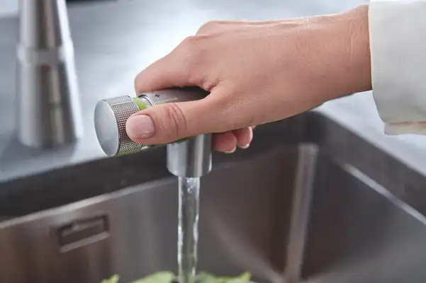 Змішувач для кухні з висувним виливом Grohe Zedra SmartControl (31593DC2)