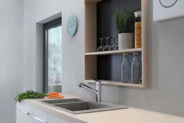 Кухонный смеситель 150, с вытяжным изливом, 1jet sBox Hansgrohe Focus M42 (цвет - хром) 71829000